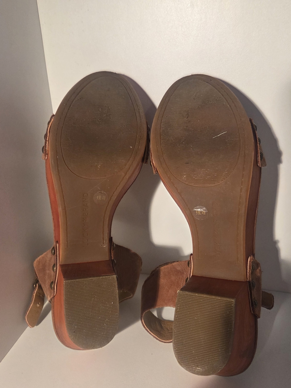 Lucky Brand Brown Suede Wooden Platform Sandals - Women's Size 9M - Picture 11 of 14